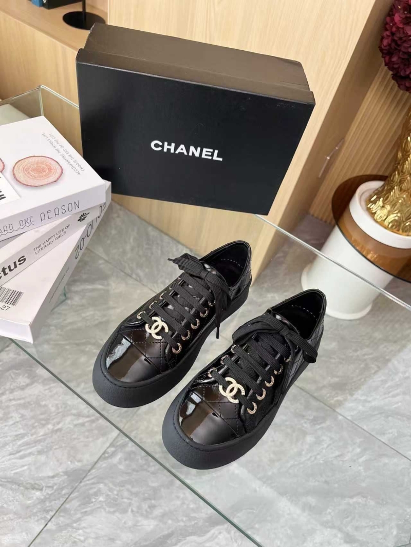 Ch**el sport shoes